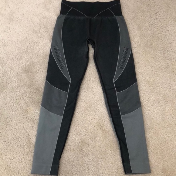 Bundle !Gymshark leggings small size . - Picture 2 of 4